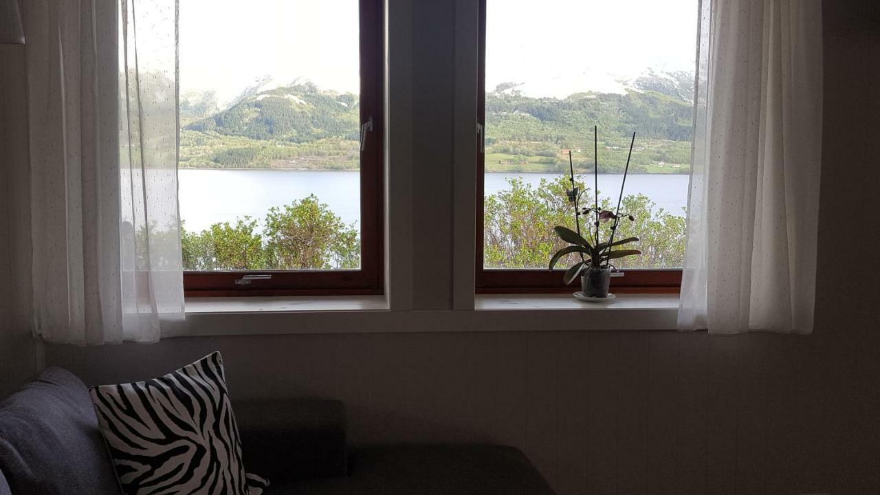 Kvernesfjorden Apartments Steinsgrenda Ngoại thất bức ảnh